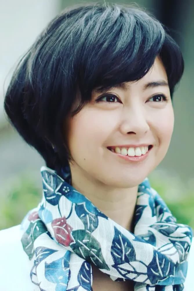 Yuka Nomura | Woman in Noodle Shop