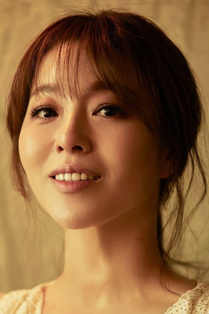 Choi Woo-ri | Linda