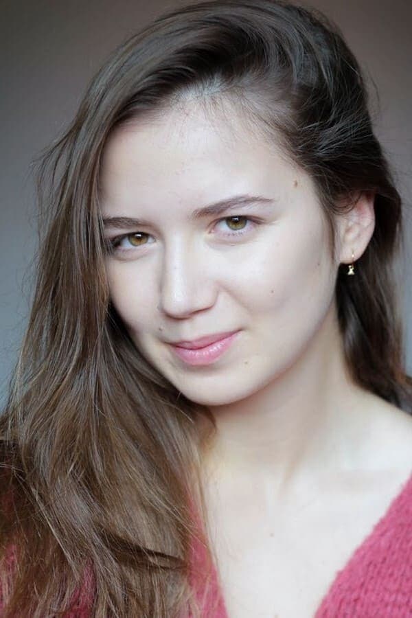 Célia Kaci | Young Novice