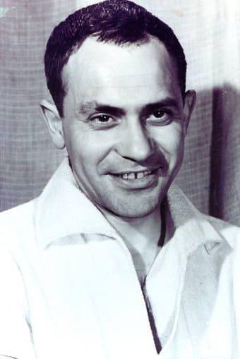 José Luis Ozores | Amateur Screenwriter (uncredited)
