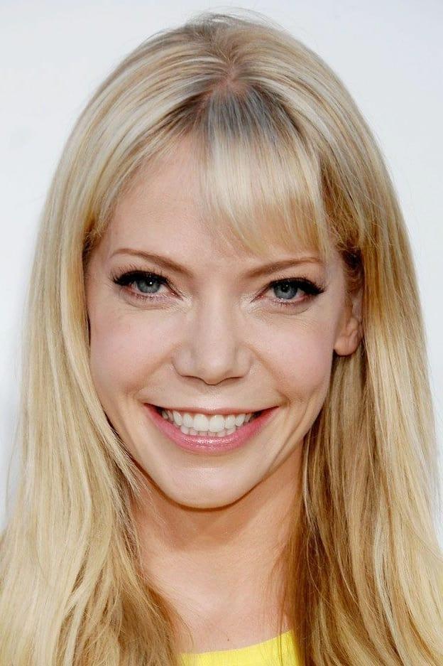 Riki Lindhome | Mardell Fitzgerald
