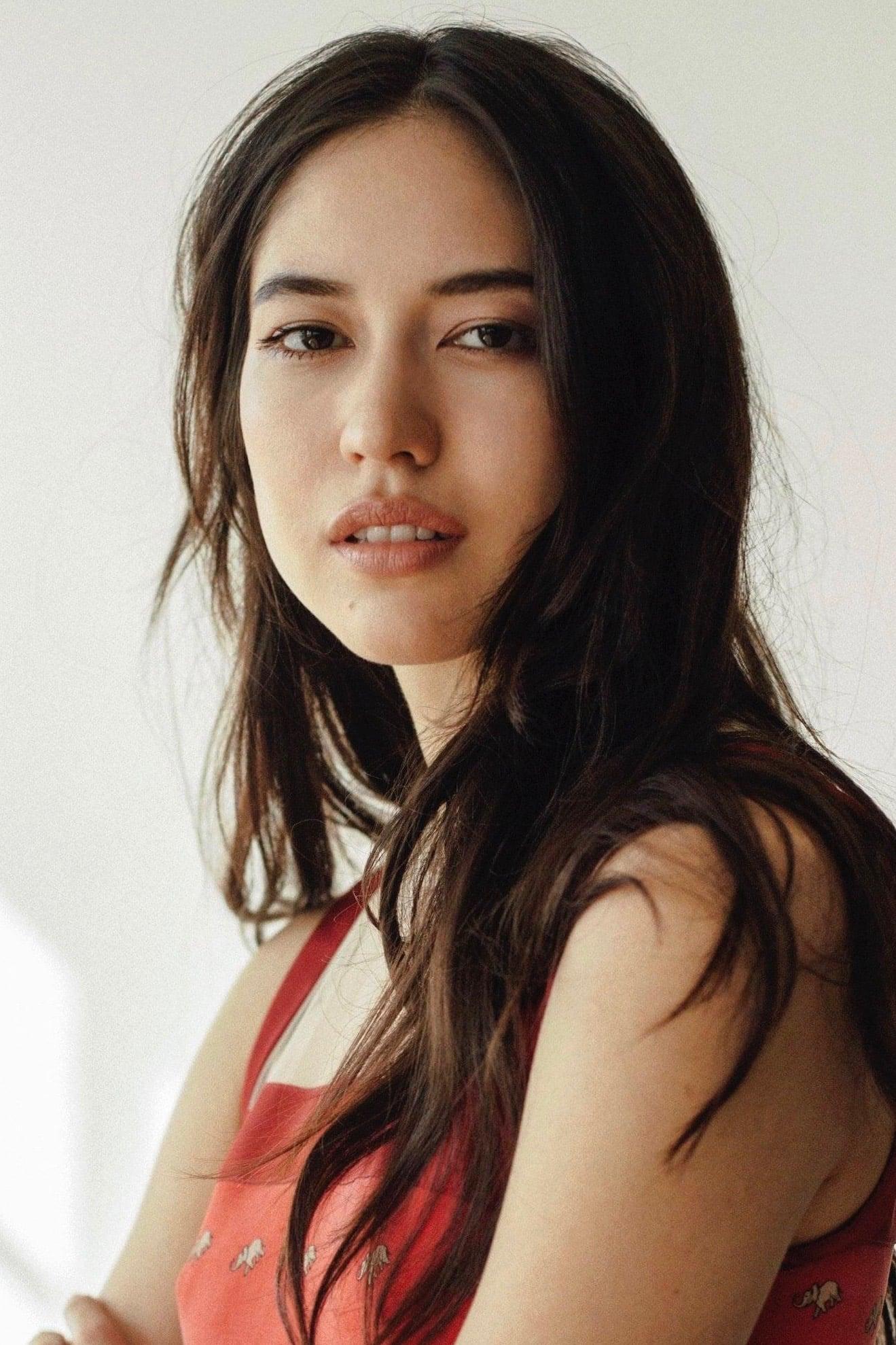 Sonoya Mizuno | Caitlin