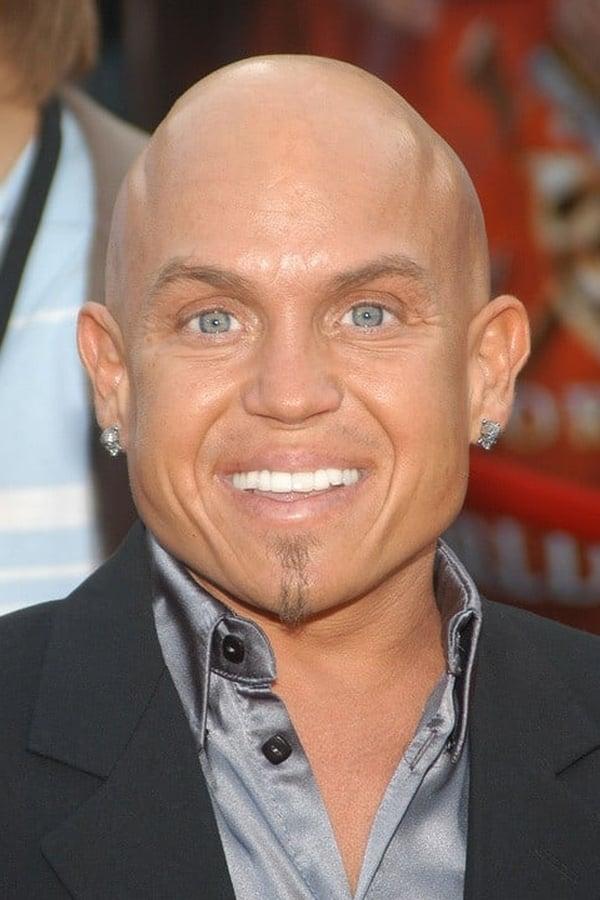 Martin Klebba | Security Guard (uncredited)