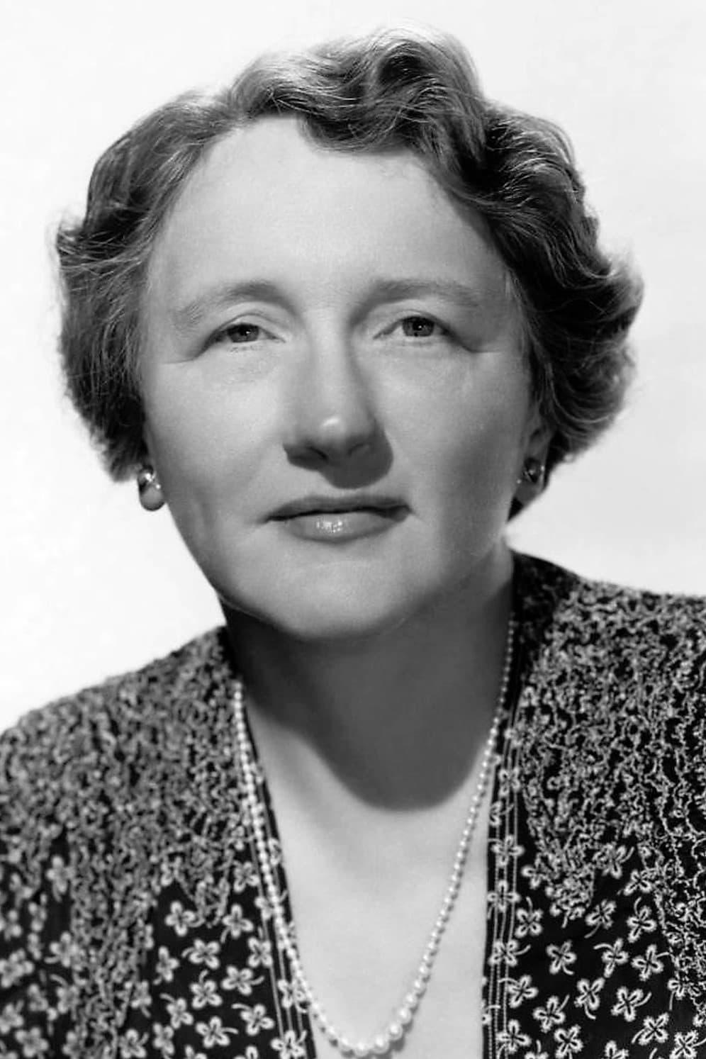 Marjorie Main | Townswoman at Wedding (uncredited)