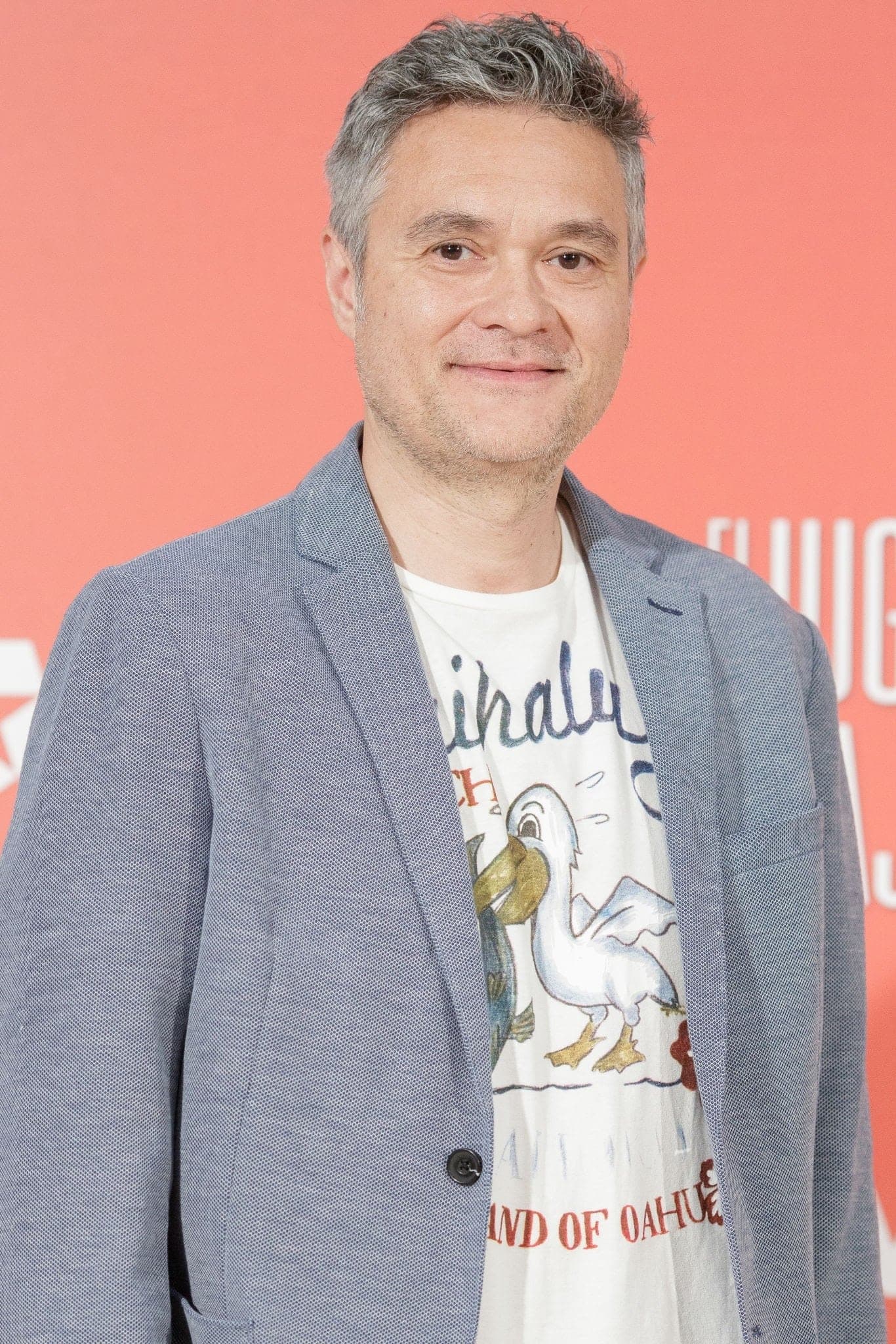 Luis Oliveros | Director