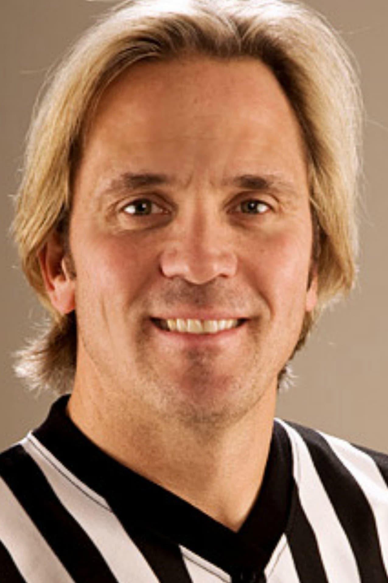 Charles Robinson | Charles Robinson - Referee (archive footage)