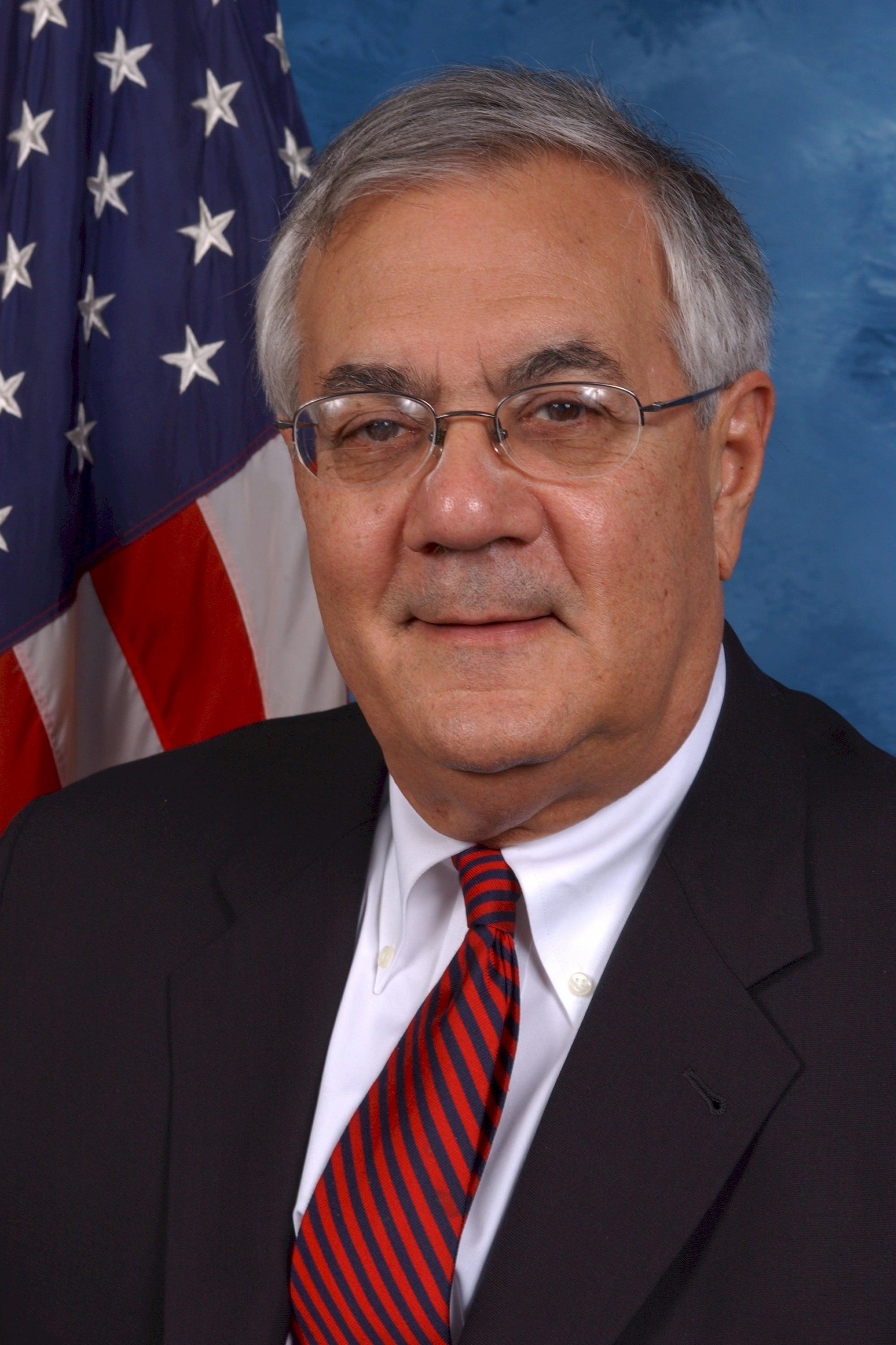 Barney Frank | Self - Chairman, Financial Services Committee