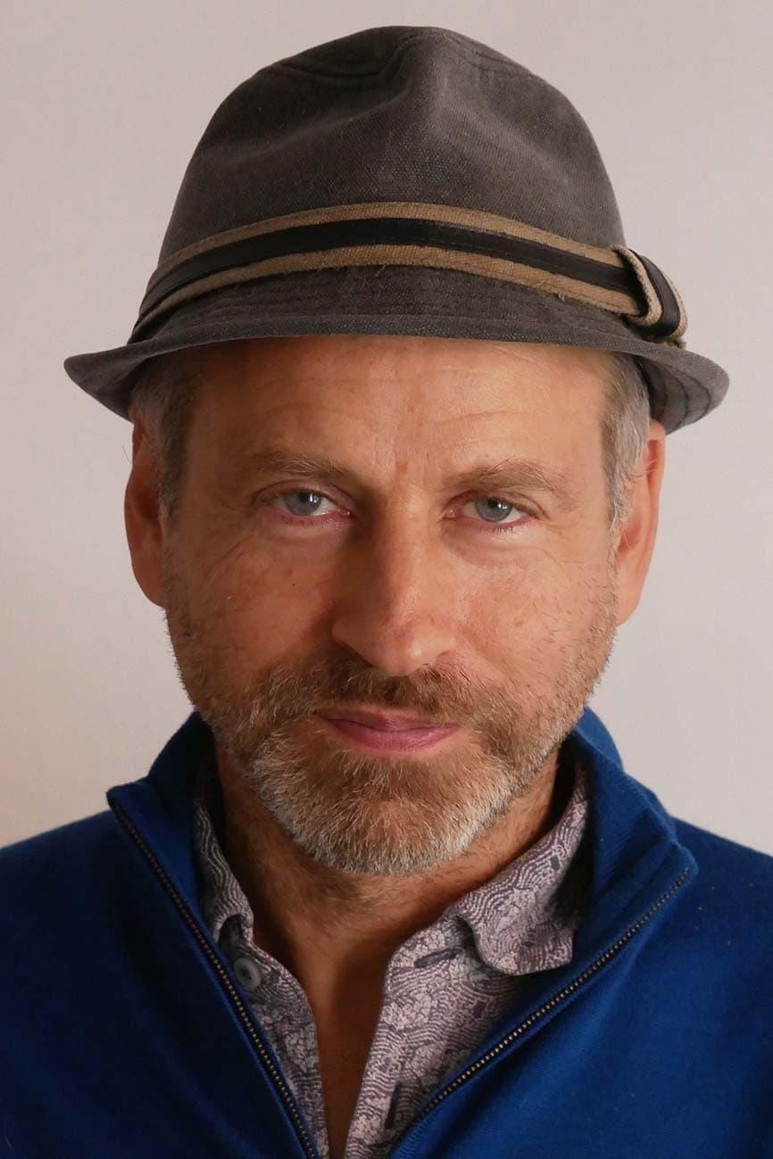 Stefan Schwartz | Writer