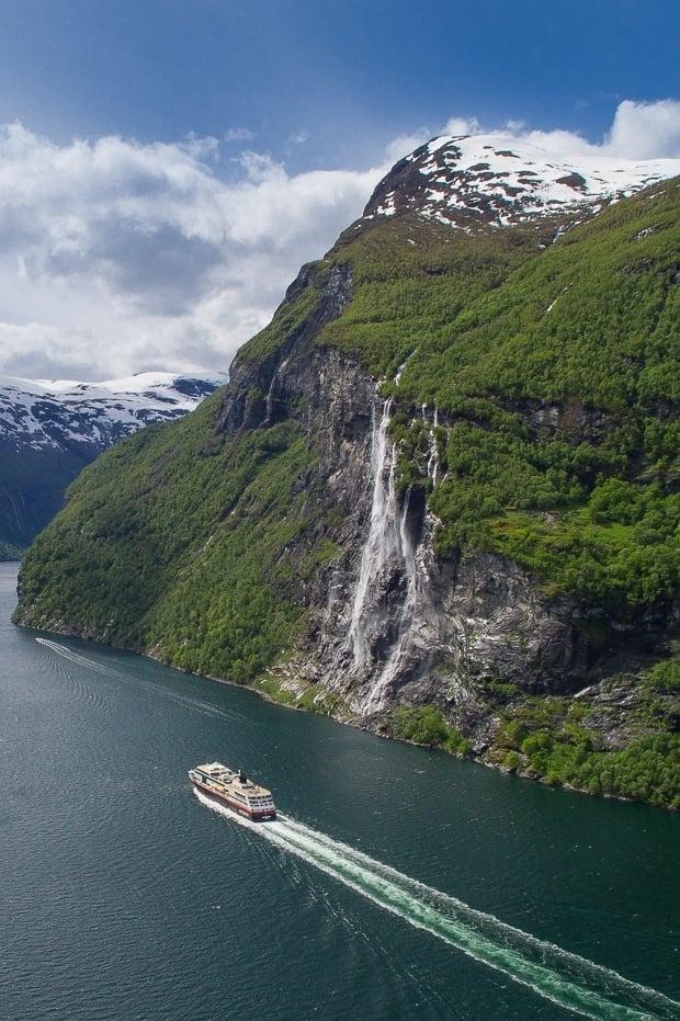 Fjorde, Nordkap und Polarlicht - Norwegens legendäre Hurtigruten poster
