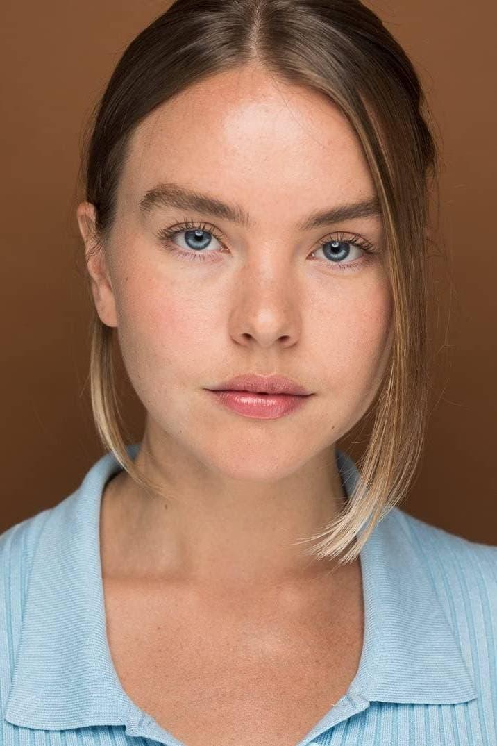 Olivia Larsen | Zoe