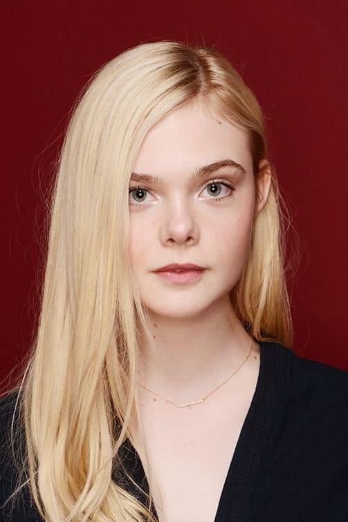 Elle Fanning | Mary Holm